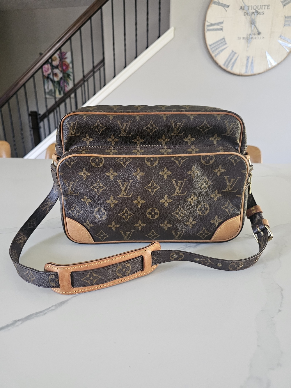 Louis Vuitton Nil crossbody